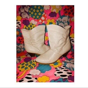 Vintage 80’s Beige Leather Bootie